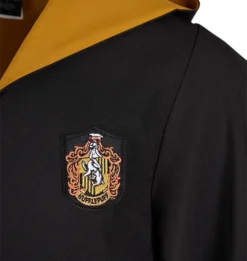 Warner Bros Personalized Hufflepuff Robe -Harrypotter Sales Shop 1296498 3 53f27057 a1a3 4327 89bb 6f7666893991