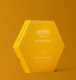 Warner Bros Second Edition Hufflepuff Enamel Pins Set -Harrypotter Sales Shop huff box1