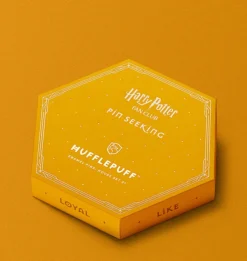 Warner Bros Second Edition Hufflepuff Enamel Pins Set -Harrypotter Sales Shop huff box4