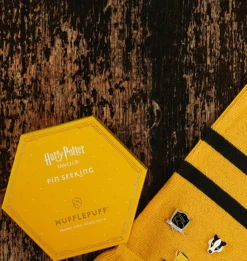 Warner Bros Second Edition Hufflepuff Enamel Pins Set -Harrypotter Sales Shop huff scarf